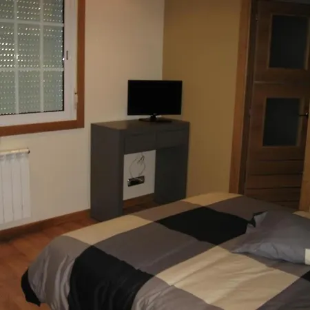 Casa Pedrasrubias Apartment