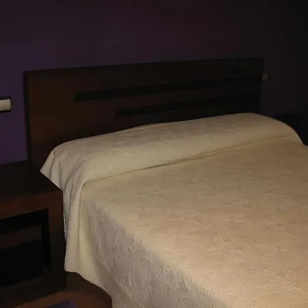 Casa Pedrasrubias Apartment